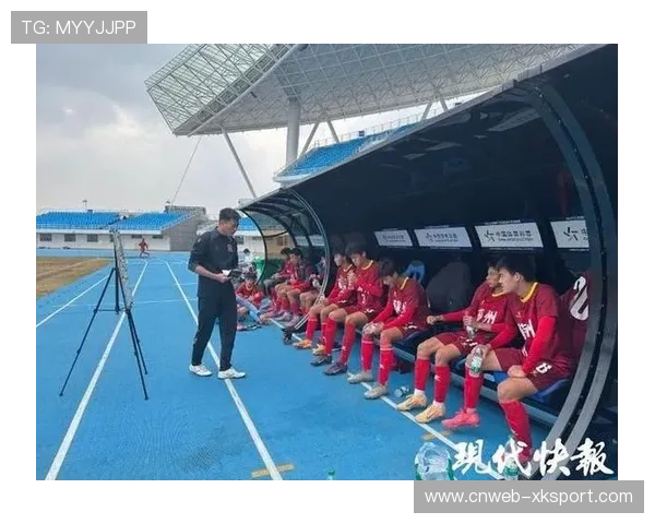 江苏省青少年足球锦标赛，无锡队获男子组冠军和女子组好成绩